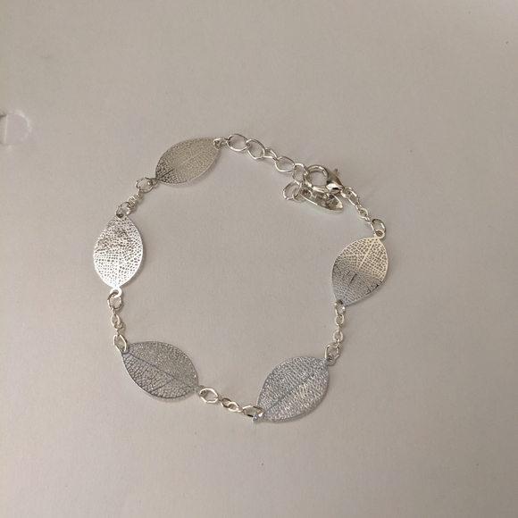 Silver Leaf Bracelet and Necklace Set - Picture 3 of 5